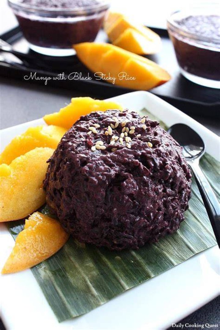 Is all black rice sticky?